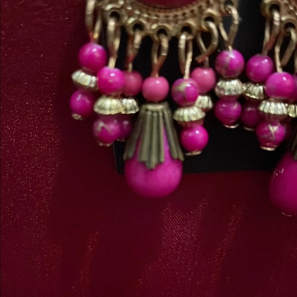 Fashion Jewelry Pink and Gold Chandelier Earrings - Picture 4 of 7